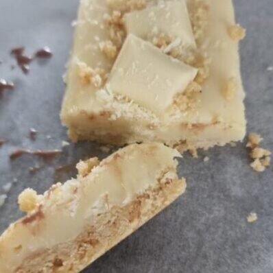 Crushed Biscuit White Choc Fudge