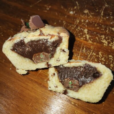 Mint Crisp Dark Chocolate Biscuit Pie